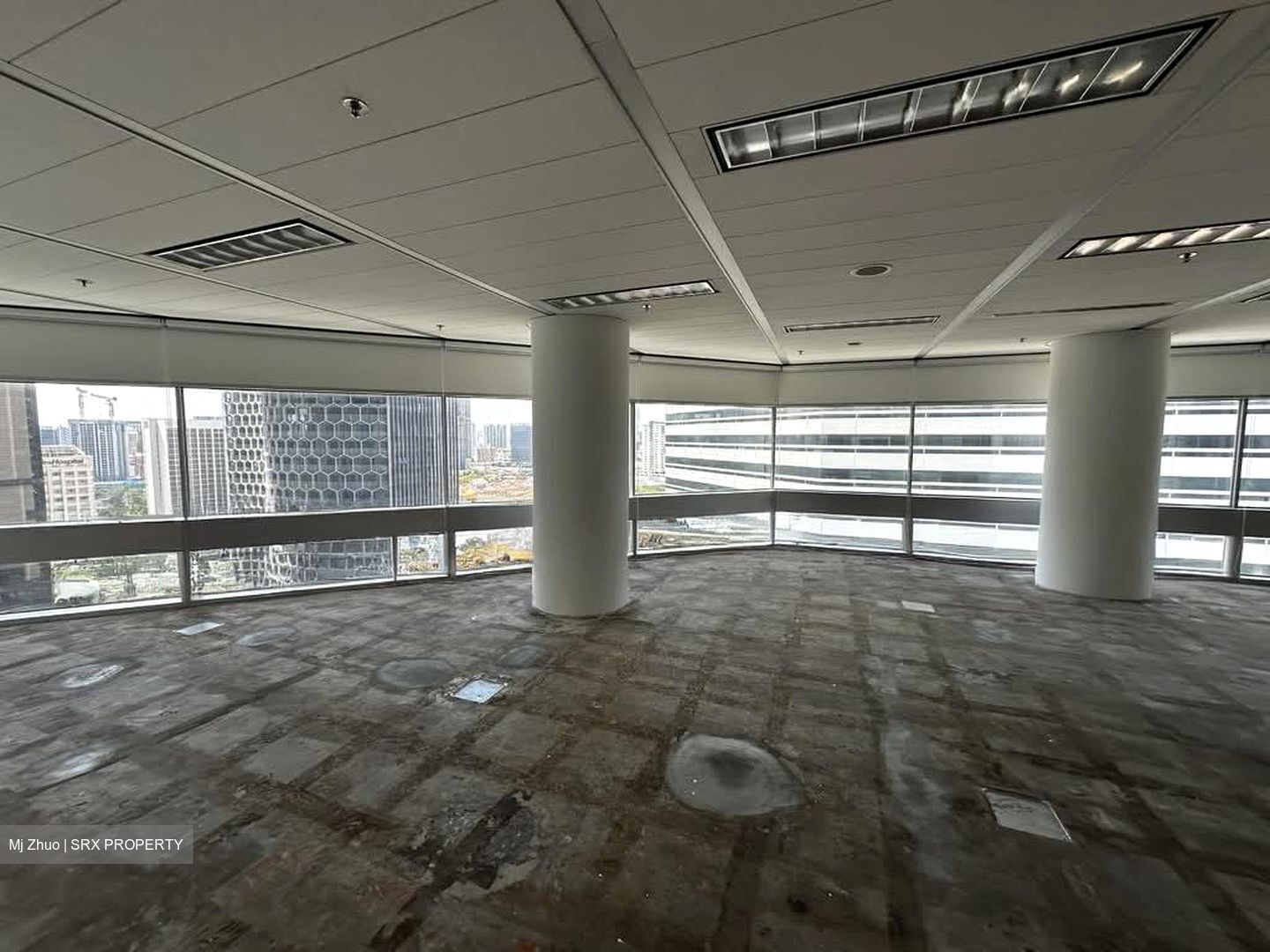 Gateway West (D7), Office #544179811